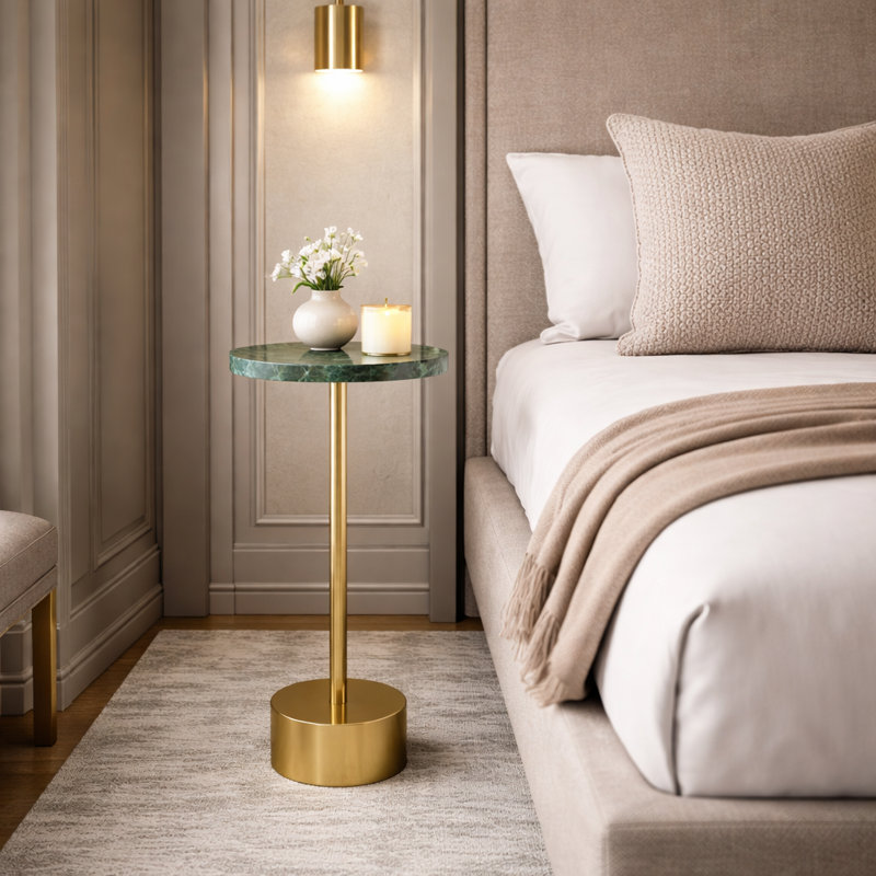 Table d'appoint cocktail avec plateau en marbre et piédestal élégant - Table d'appoint sculpturale étroite pour salon ou canapé - 24 po, vert