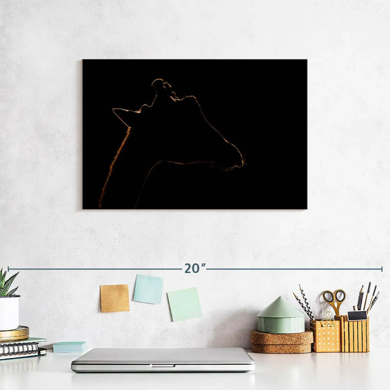 Brampt Giraffe Silhouette, 8" H x 12" W