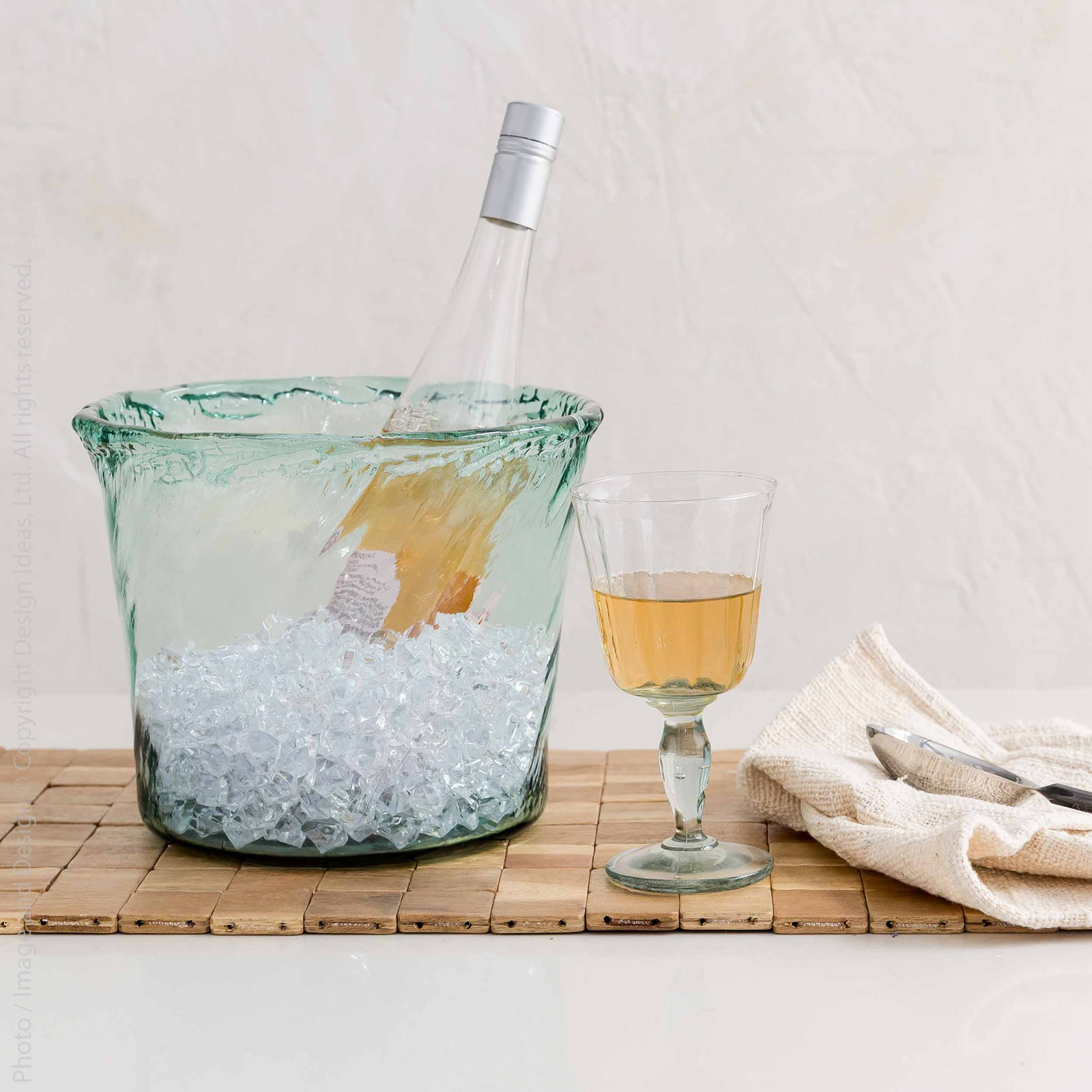 Diondra Wine Glass