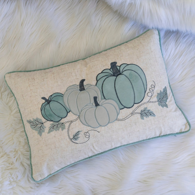 Coussin lombaire brodé citrouille, Rectangle H 14 po x l 20 po, Bleu clair bébé