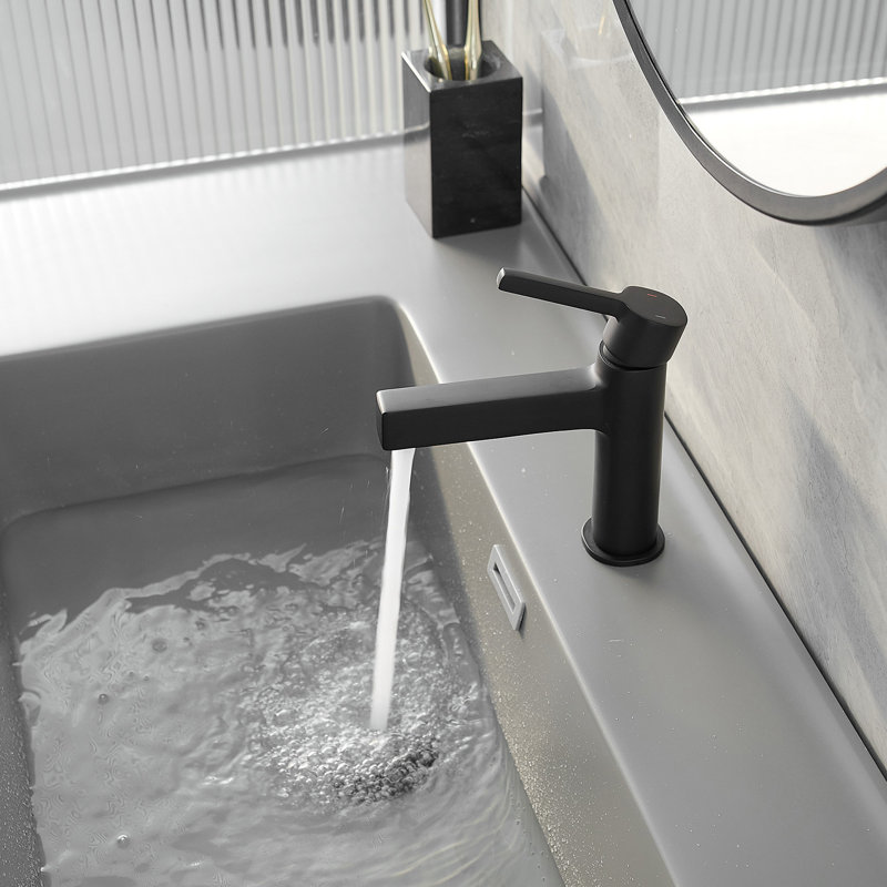 Single-Hole Single-handle Bathroom Faucet with Drain Assembly, Matte Black