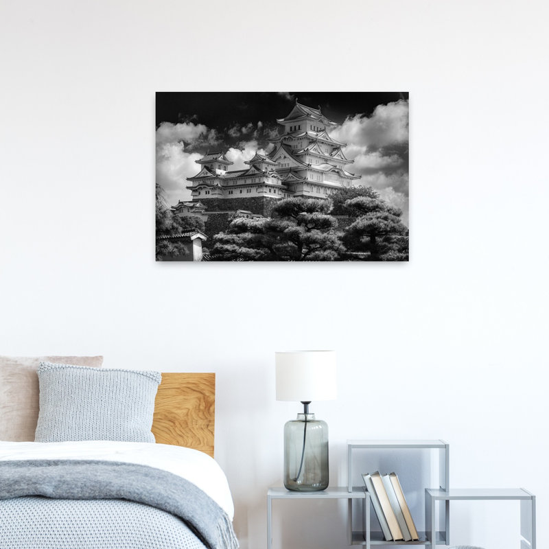 «Majestic Japanese Castle Dramatic Serene Traditional Architecture Landscape», reproduction d'art mural, 24" H x 36" W