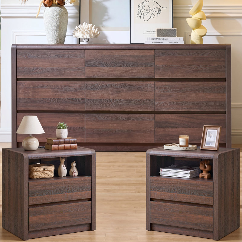 Ensemble de chambre à coucher 3 pièces avec station de recharge, noyer, Walnut, 9 Drawer Dresser; 2 Nightstands