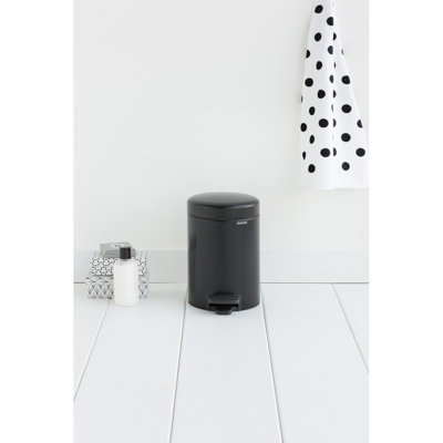 Poubelle à pédale de 5,3 gallons (20 litres) sur pied Newica