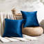 (Couvertures avec insertions) Ensemble de deux coussins décoratifs de 18 po ou 20 po-67973619-67973624-23327424