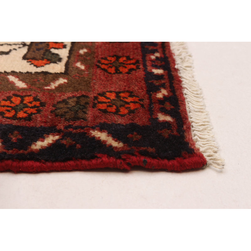 Tapis rouge Andelz 3 pi 5 po x 4 pi 6 po