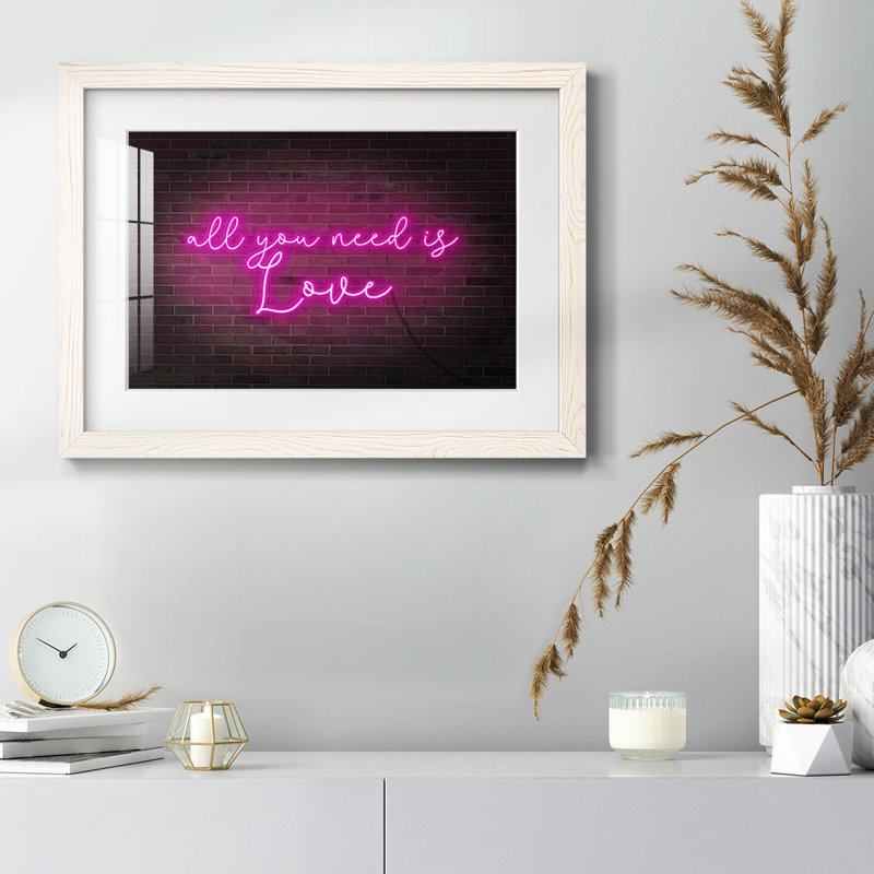 «Neon Love I», reproduction encadrée rustique avec tableau mat, Blanc, H 28 po x l 42 po x P 1,5 po