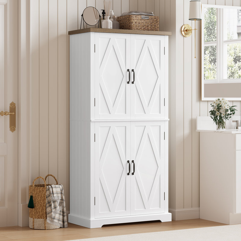 Armoire de salle de bain autoportante en bois de style campagnard 63,5 po Rocher avec 4 portes, armoire de rangement en bois avec tablettes réglables, blanc