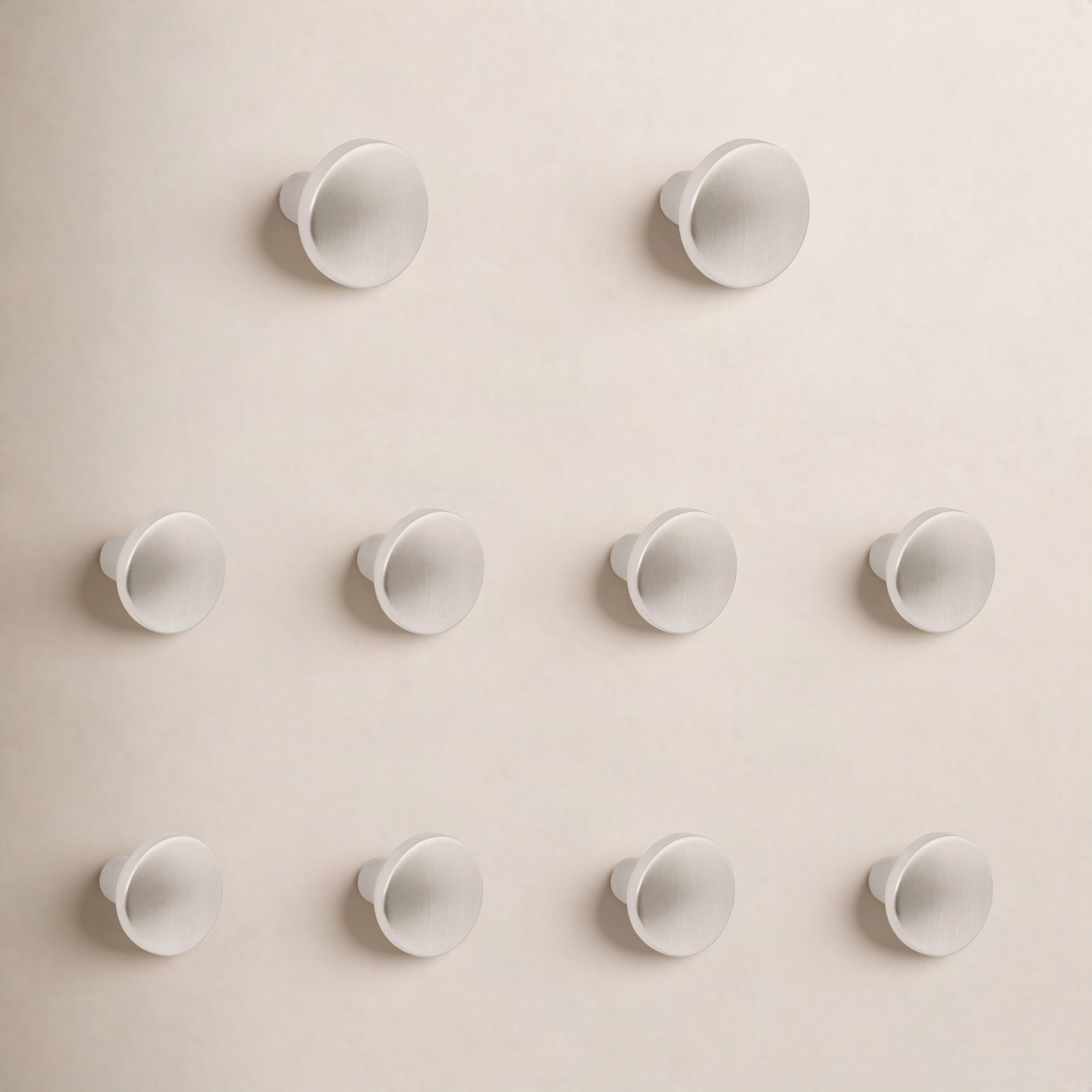 Lancaster Round Cabinet Knob, Satin Nickel