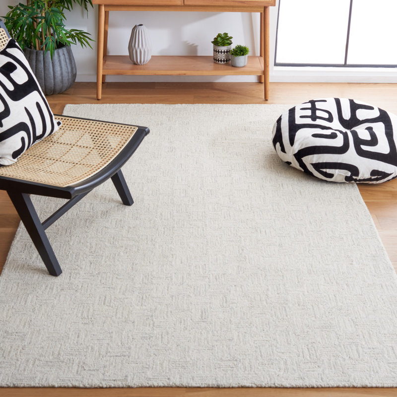 Maebel Hand Tufted Wool And Cotton With Latex Solid Color Rug, Rectangle 5' x 8'