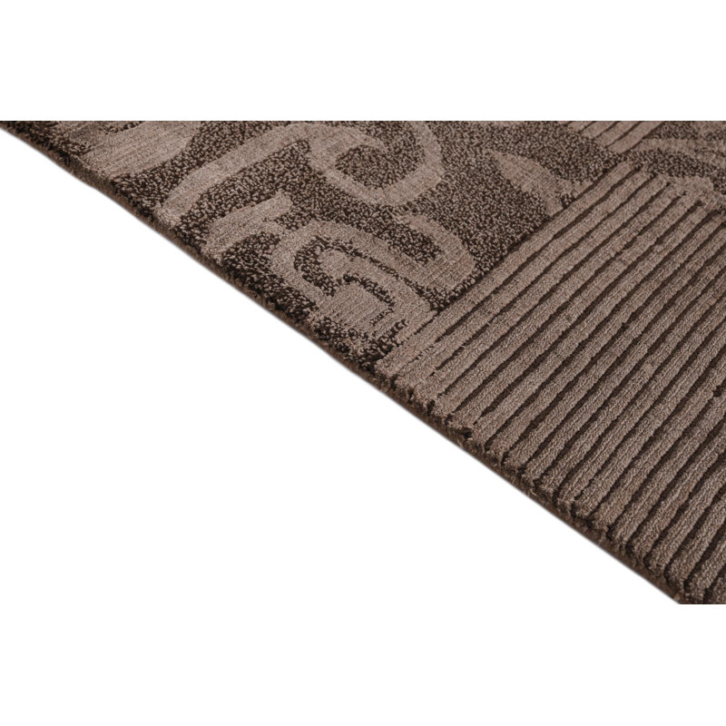 Tapis de couloir brun clair