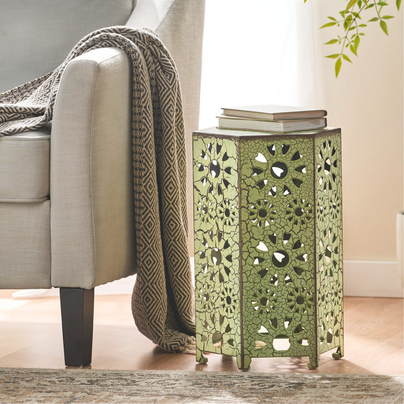 Table d'appoint stylée en fer 12 po, découpée, 10,5 po x 18,5 po, aire de jeu extérieure légère 12 po x 10,5 po x 18,5 po, balcon