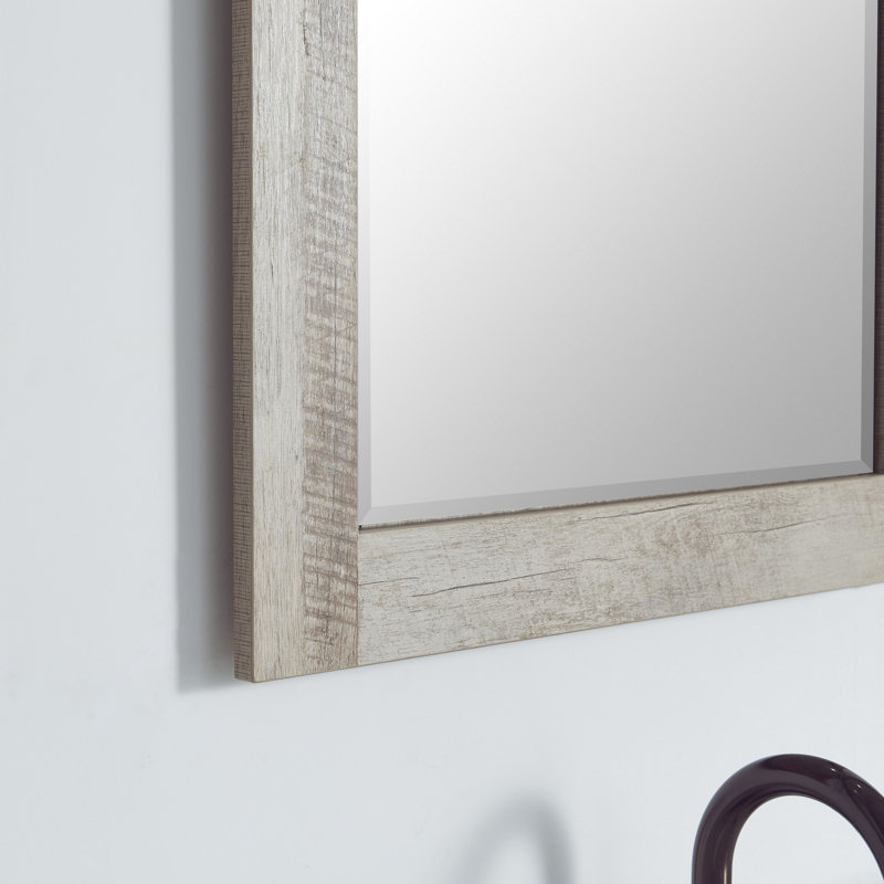 Miroir de salle de bain mural Karamfila, 39,4 po x 24 po, Bûches nord-américaines