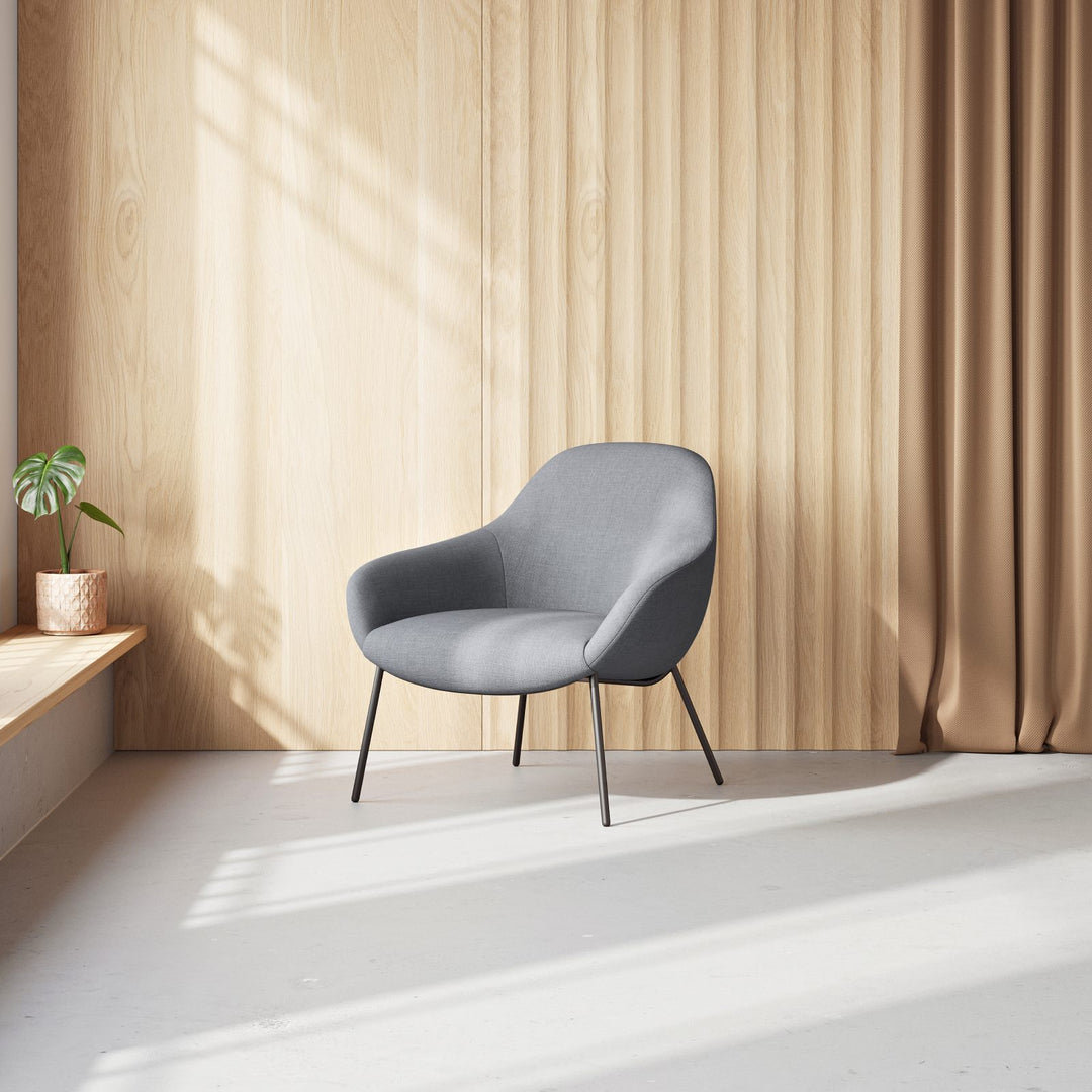 Oppo Lounge Chair, Shade