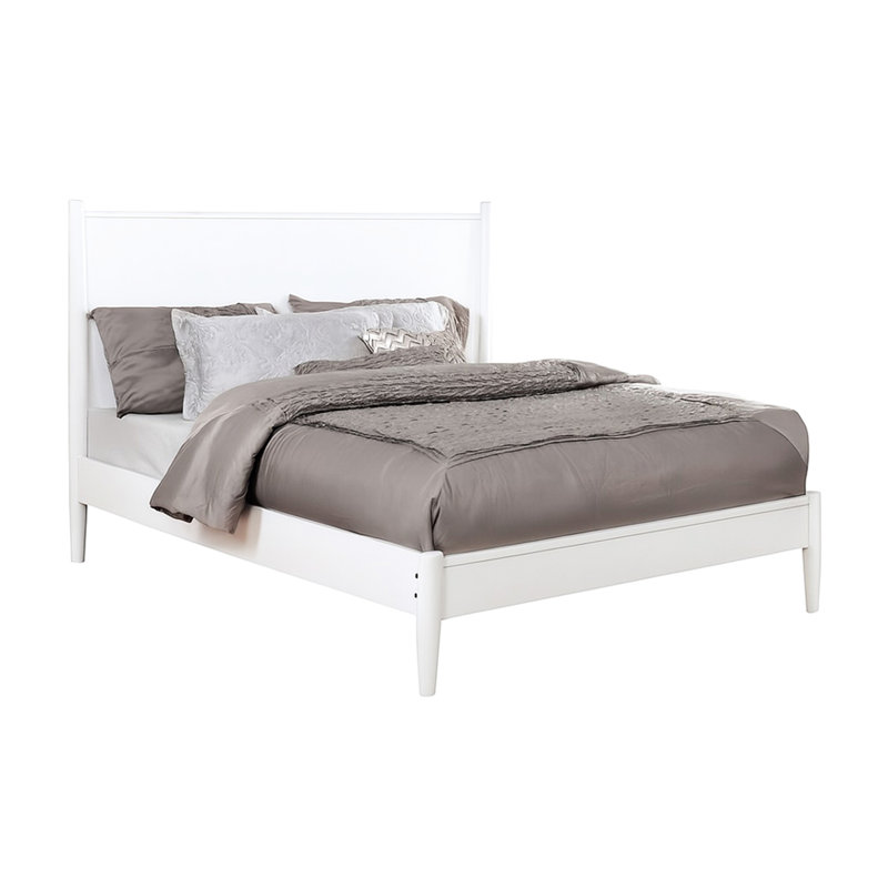 Très grand lit plateforme Mid-Century moderne au fini blanc, aucun sommier requis, pieds fuselés ronds, ensemble de lattes pour le soutien de la chambre à coucher et confort de style