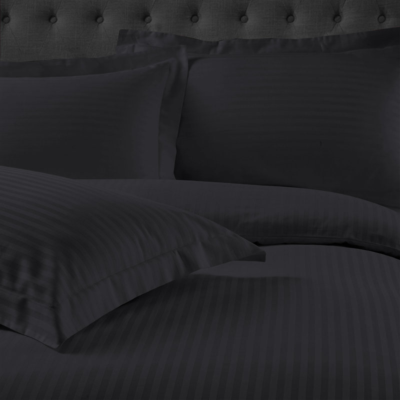 Microfiber Striped Duvet Cover Set with Pillowcases, Kingsize - 2 Standard Pillowcases, Black