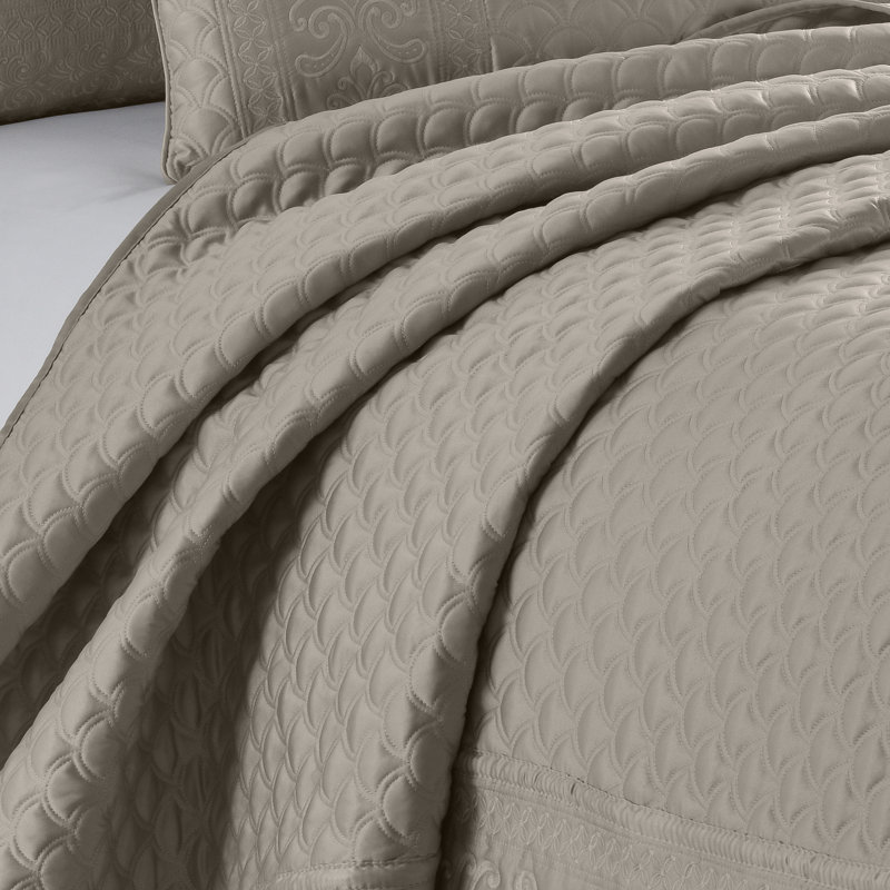 Lyndon Full/Queen Coverlet, Full/Queen Quilt, Taupe