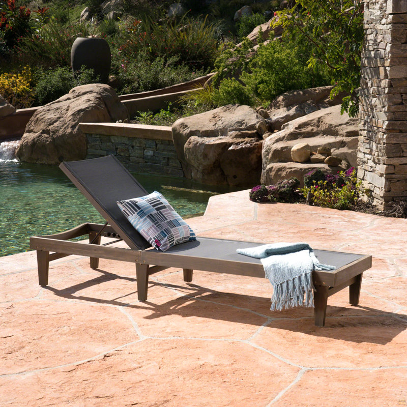 Chaise Lounge