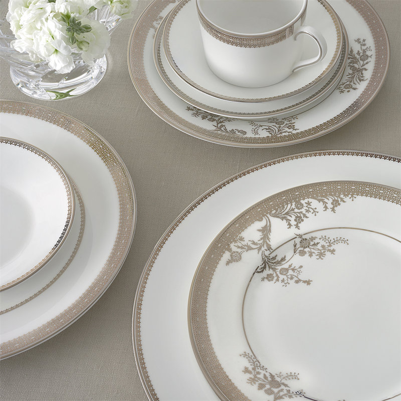 Vera Wang Lace Gold 5 Piece Bone China Place Setting, Service for 1, Gold