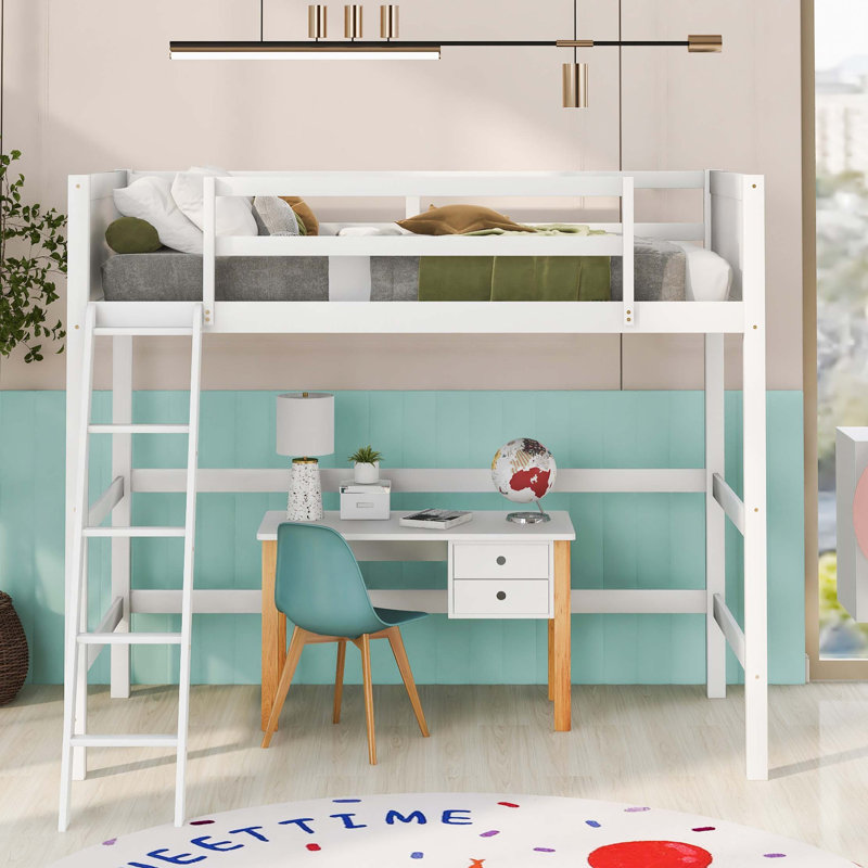 Lit mezzanine simple en bois massif avec échelle robuste