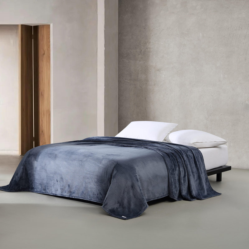 Calvin Klein Core Plush Solid Reversible Blanket, Queen, Dark Blue