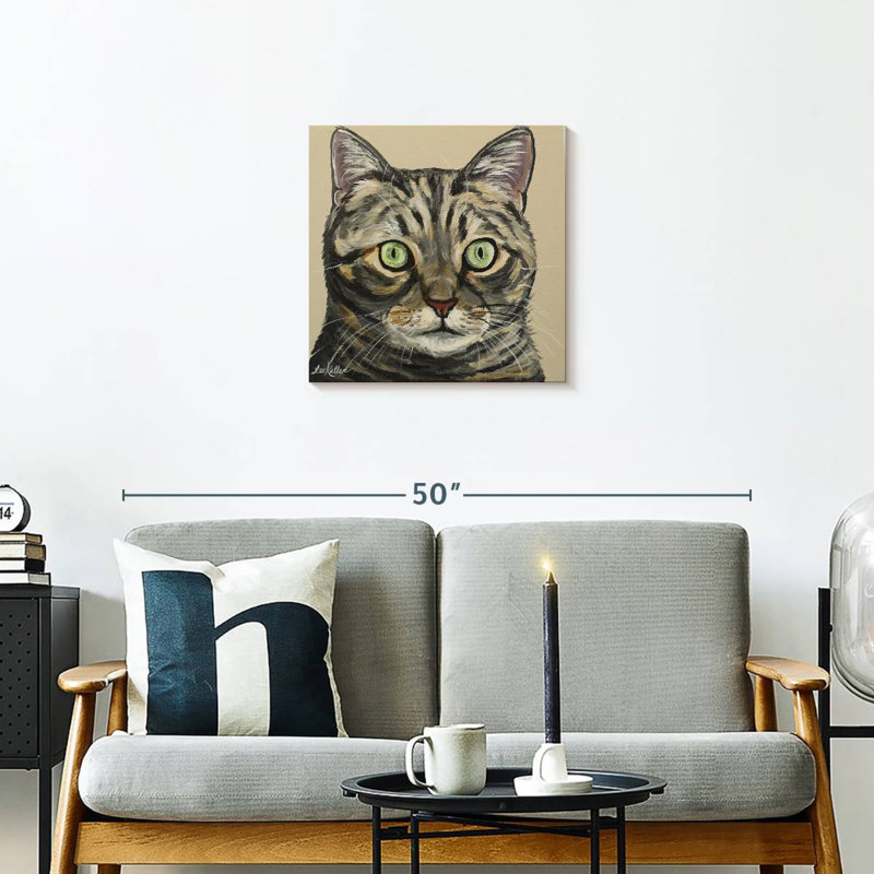 Chat tigré Ontan, H 20 po x l 20 po