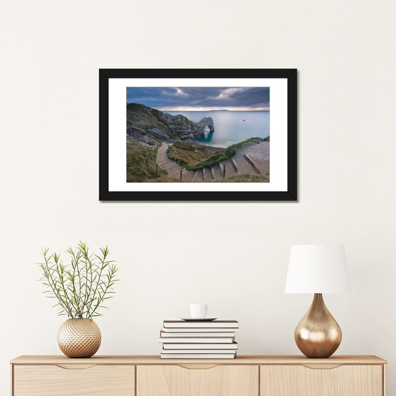« durdle porte », reproduction de photo sur toile tendue, Pas de tapis, Toile avec cadre noir, H 18 po x l 26 po x P 1,5 po