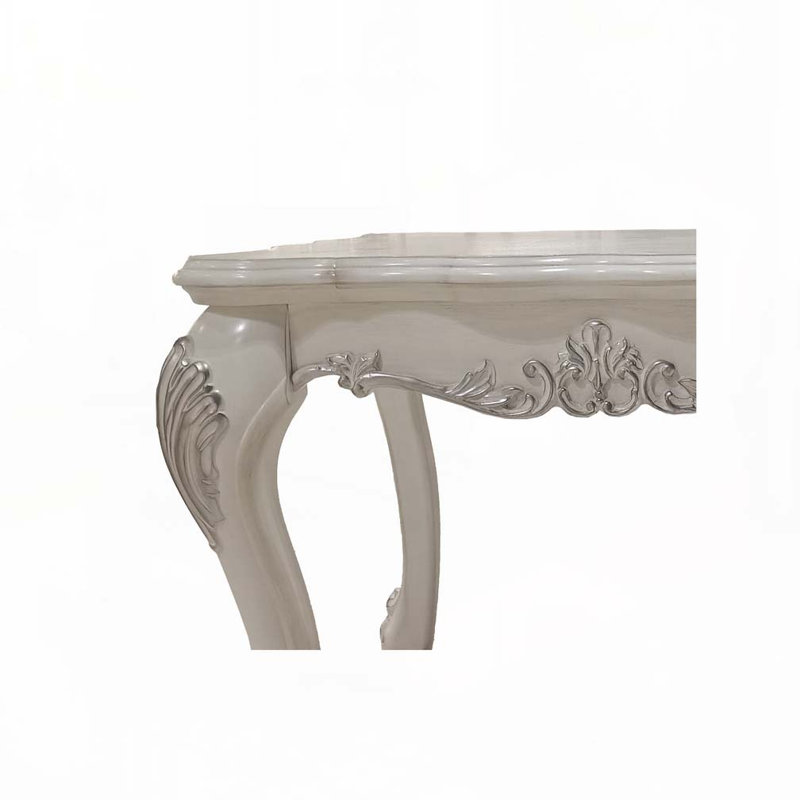 Table basse en bois avec 4 pieds
