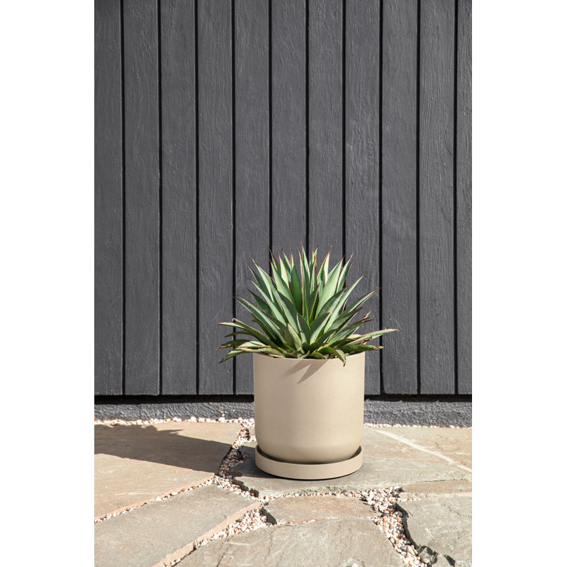 Sandstone Plastic-Concrete Composite 10'' Planter Tray