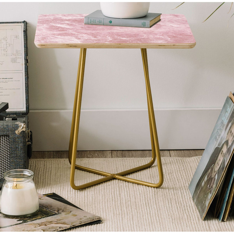 Table de bout à pieds croisés