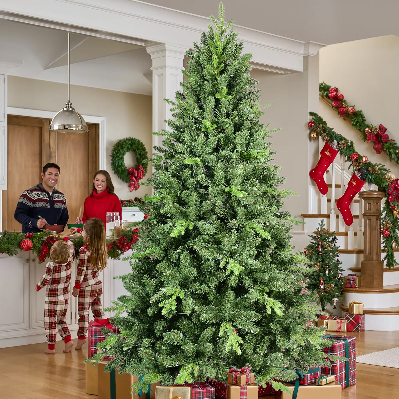 Spruce Christmas Tree, 7.5'