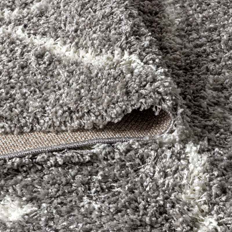 Tapis à losanges gris / crème à poils longs Howardville, Tapis de couloir 2 pi 3 po x 8 pi