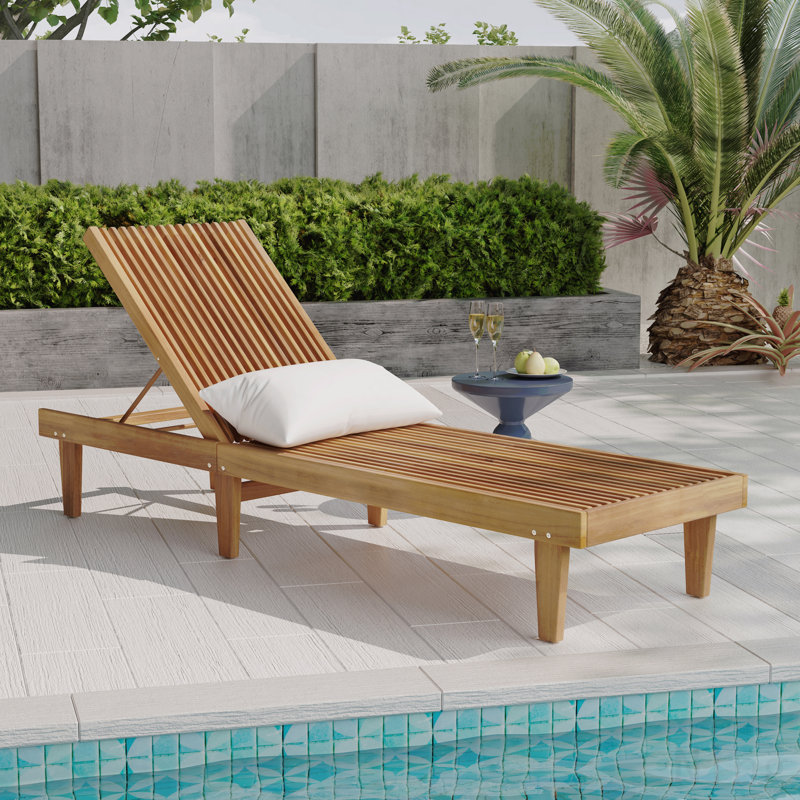Chaise Lounge