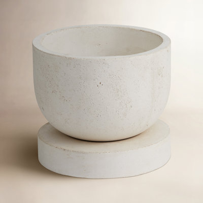 Icarus 17" Ceramic Pot Planter