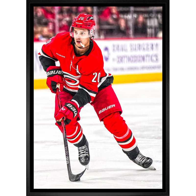 Sebastian Aho, toile encadrée 20 x 29, Hurricanes de la Caroline