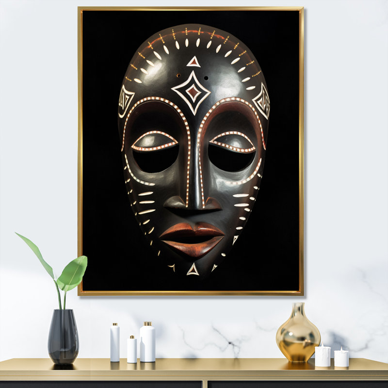 Masque ethnique traditionnel africain XIX, H 40 po x l 30 po x P 1,5 po, Cadre flottant doré