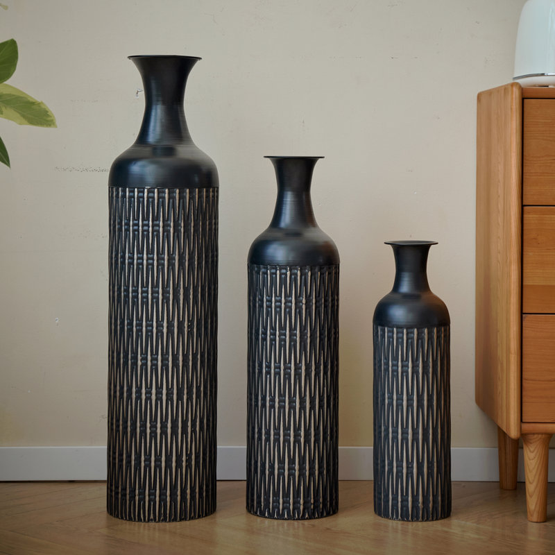 Ensemble de 3 vases décoratifs en métal, grands vases de sol noirs à motif texturé pour une décoration intérieure moderne, vases à fleurs pour le salon (32,68, 25,98, 19,69 pouces)
