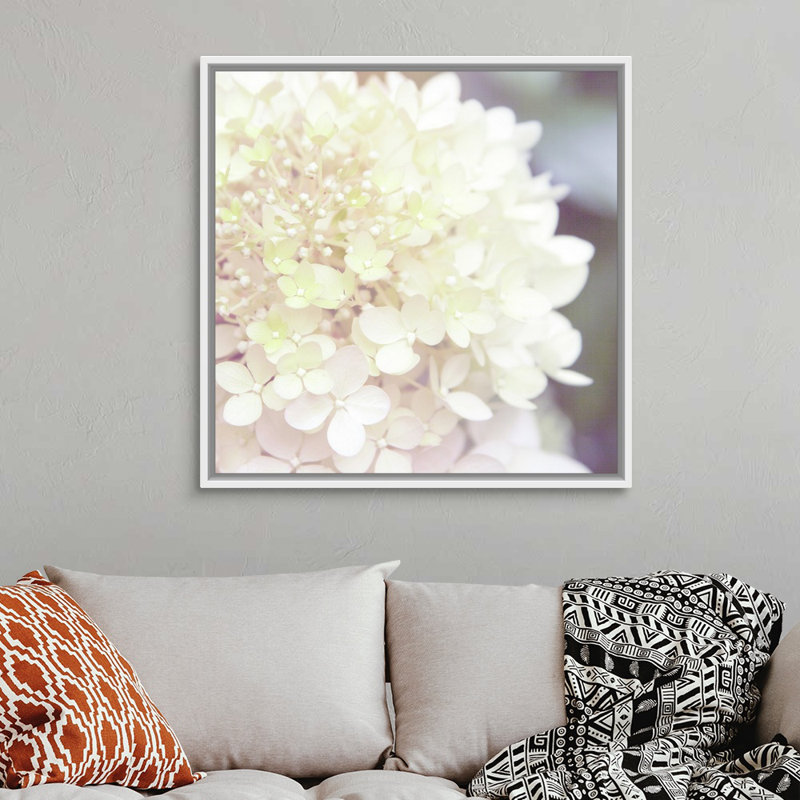 Hydrangea Dream I, art mural sur toile, Toile avec cadre blanc, H 36 po x l 36 po x P 1,75 po