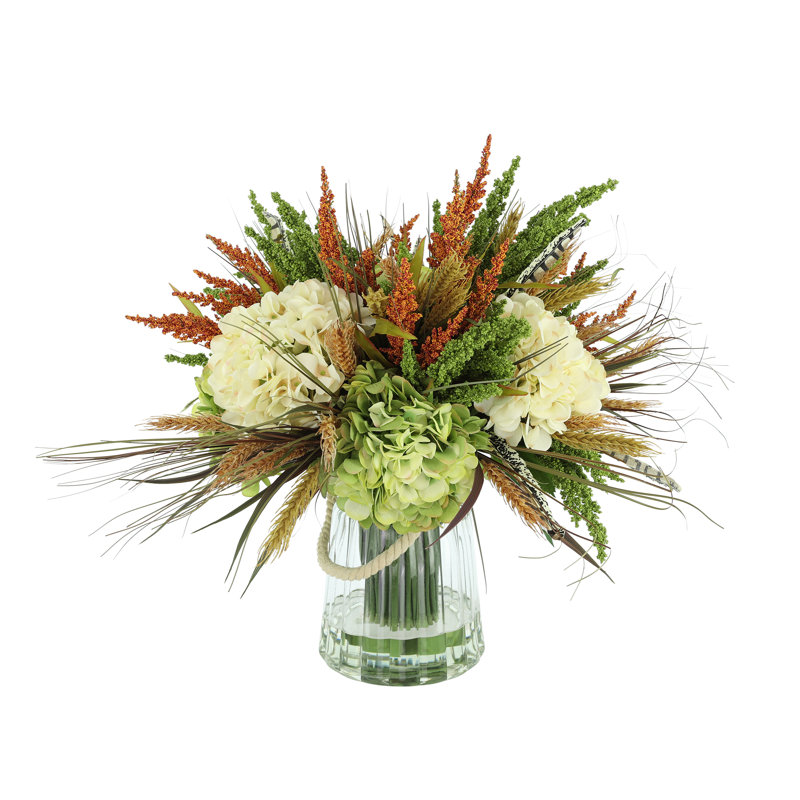 Arrangement d'automne avec hortensias et bruyère Lohman