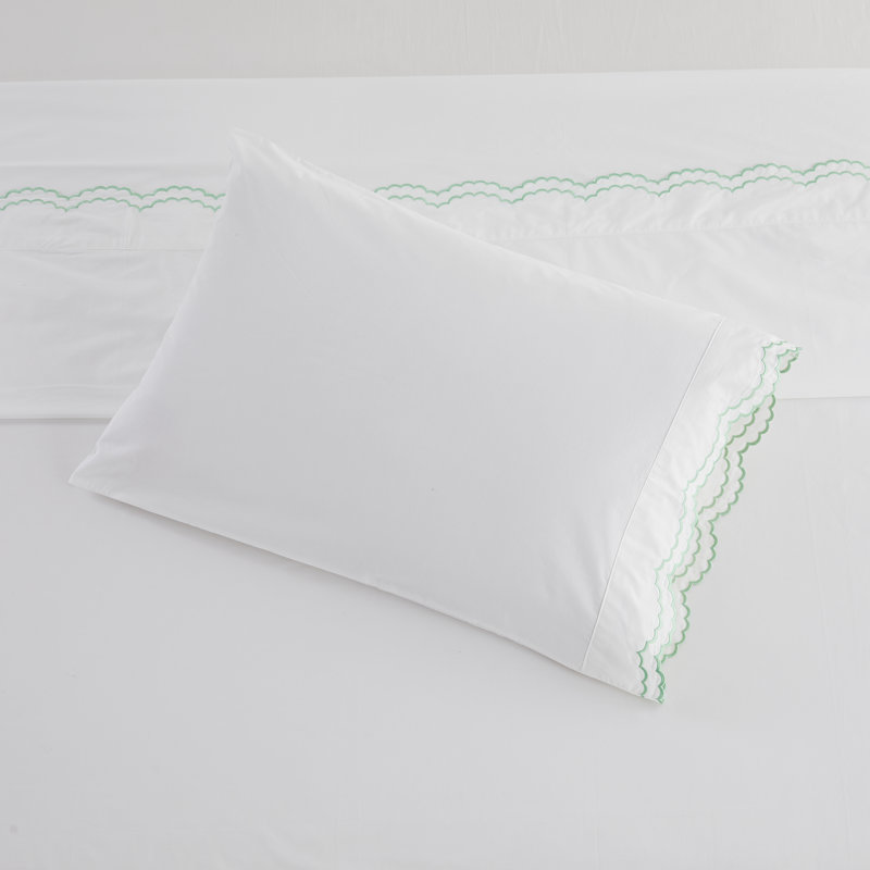 Bara Sheet Set, Full Sheet Set with 2 Pillowcases, Green/White