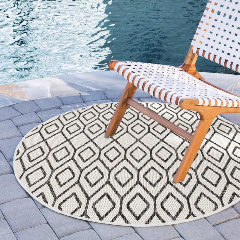 Felica Turks and Caicos Indoor/Outdoor Rug, Oval 7'10" x 10'