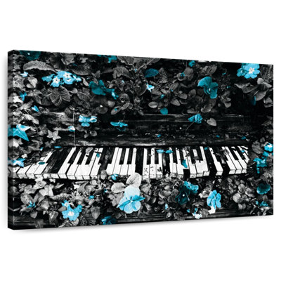 Fleurs sur une touche de piano