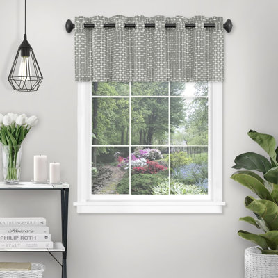 Marynell No Pattern And Not Solid Color Ruffled Window Valance