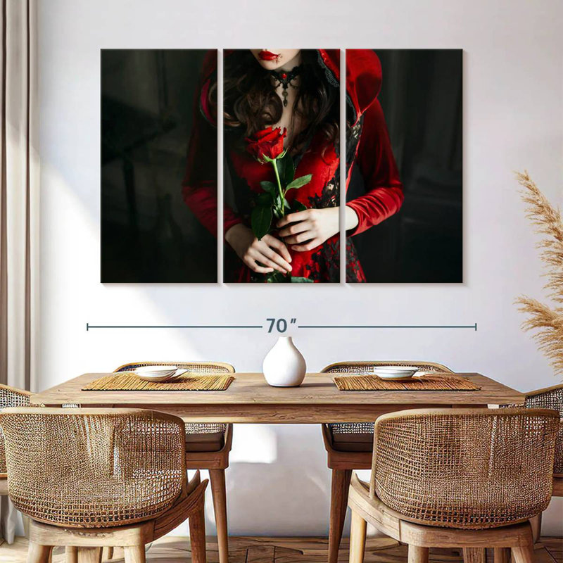 Kelan Lady Vampire, 24" H x 38" W