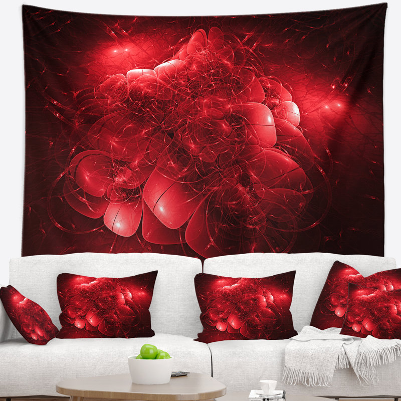 Tapisserie rouge à motif floral, H 32 po x l 39 po