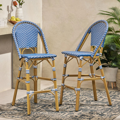 29,5 po. Pe extérieur français - paire, bleu sarcelle foncé et blanc. Cadre en aluminium avec apparence similaire. Rehaussez le style rouillé de votre décor. Ajoutez du charme à votre espace