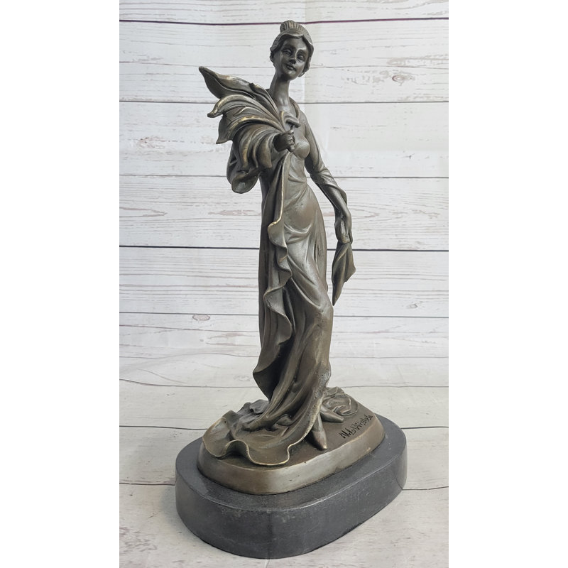 Figurine femme Cormiers