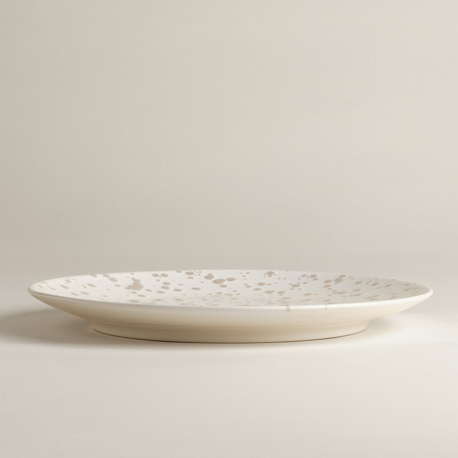 Year & Day Splatter Big Plates, Beige