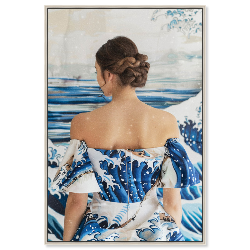 «Great Wave Dress Fashion» par Art Remedy, H 55 po x l 37 po, Cadre doré