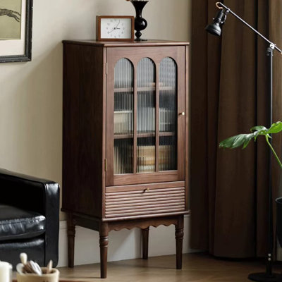 Vitrine moderne de style japonais minimaliste